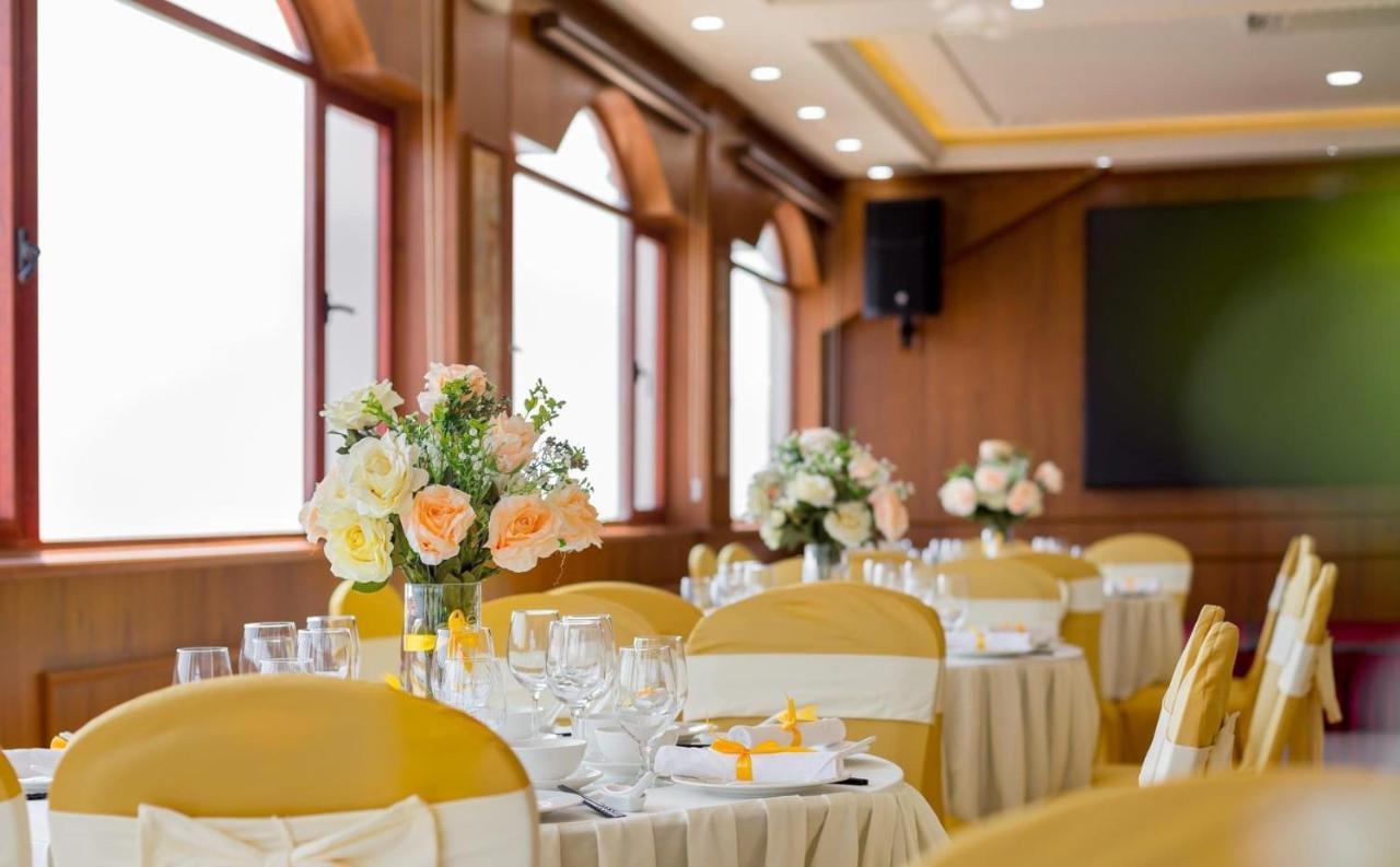 Riverside Hotel Quang Binh Dong Hoi Exteriör bild