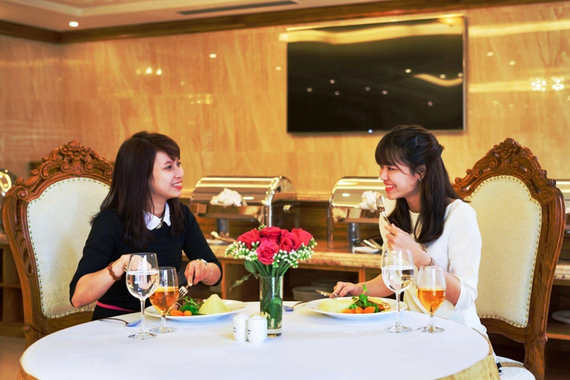 Riverside Hotel Quang Binh Dong Hoi Exteriör bild