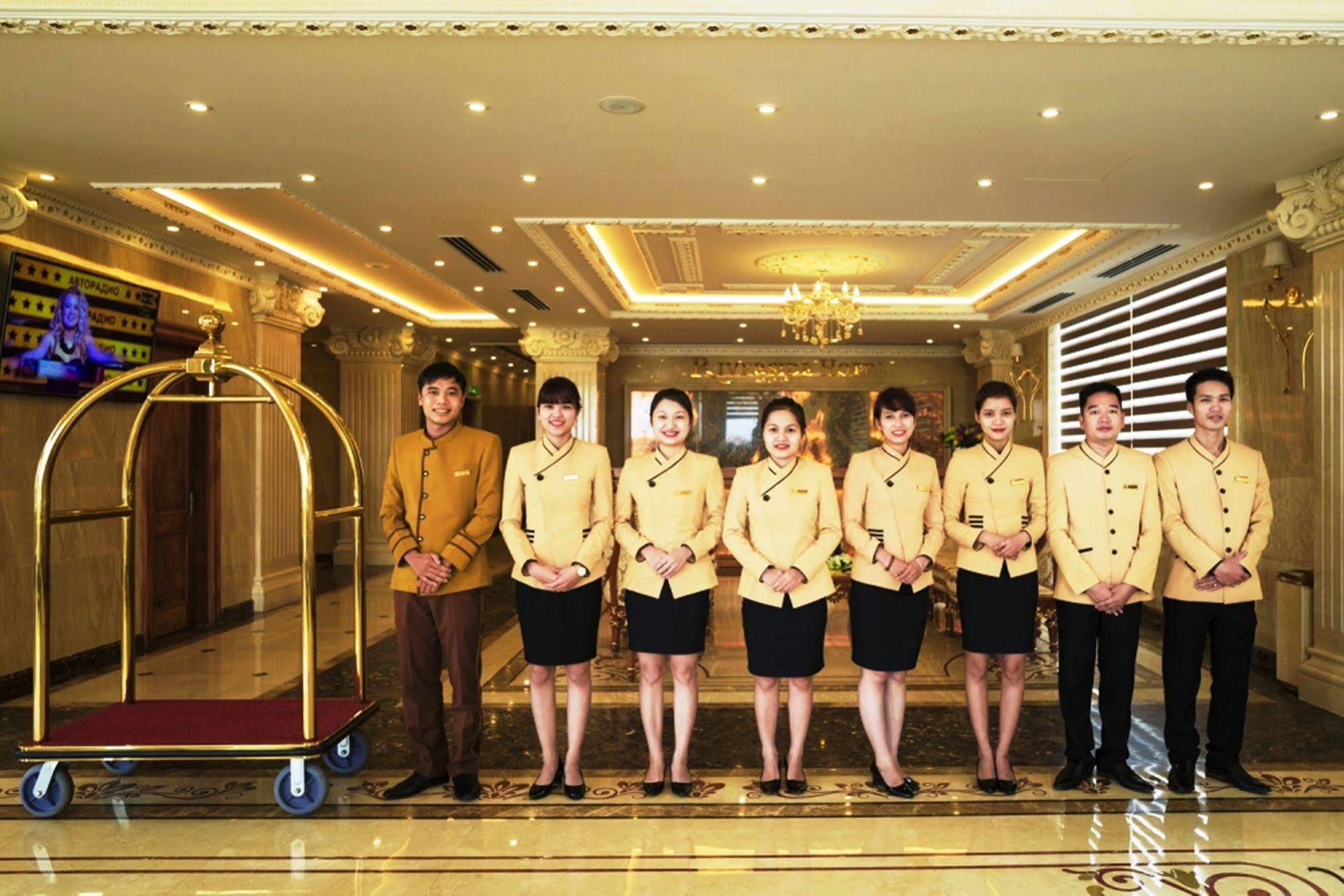 Riverside Hotel Quang Binh Dong Hoi Exteriör bild